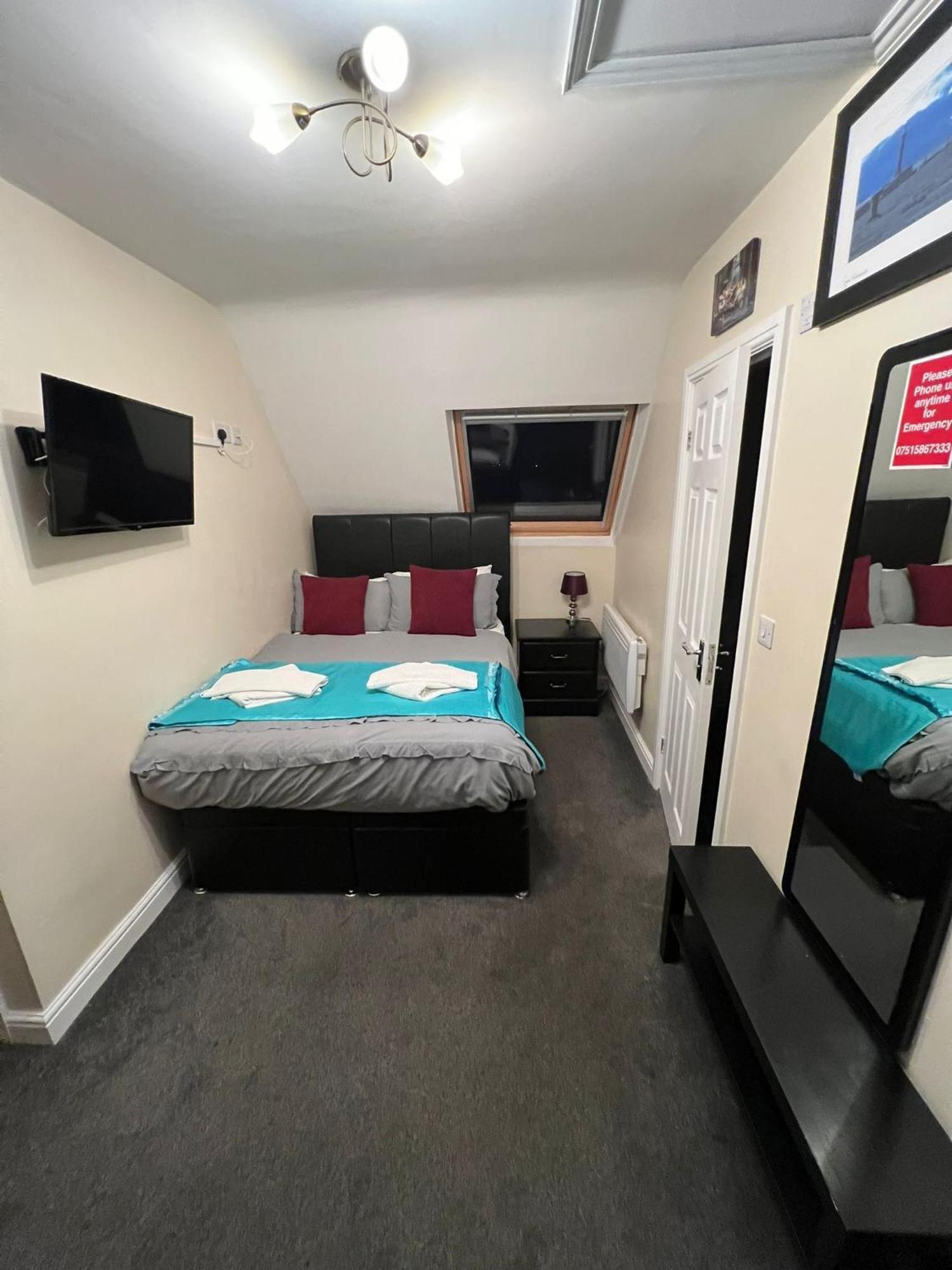 Abbey Holiday Accommodation Уитби Экстерьер фото